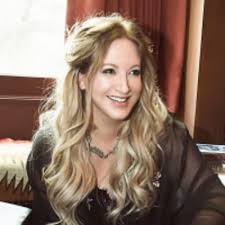 Leigh Bardugo - BookAla