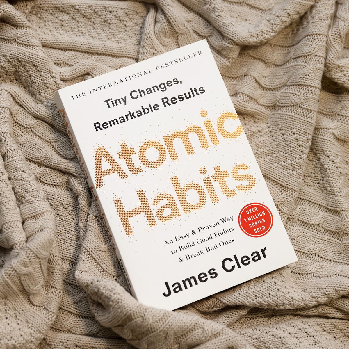 Atomic Habits [Paperback] by James Clear